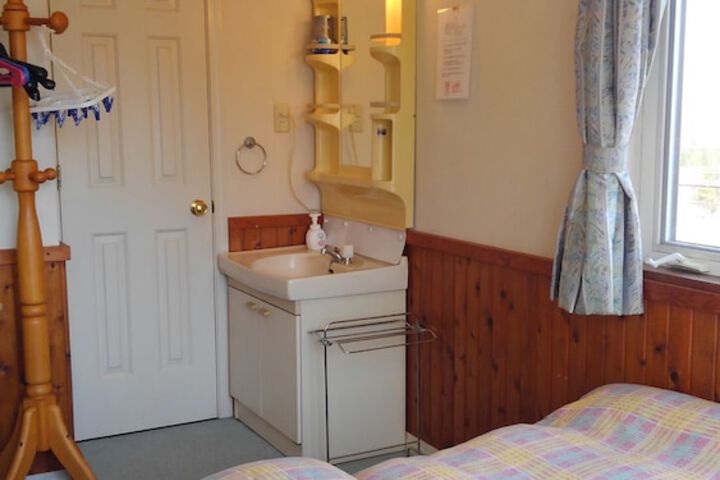 Room 8 of 54