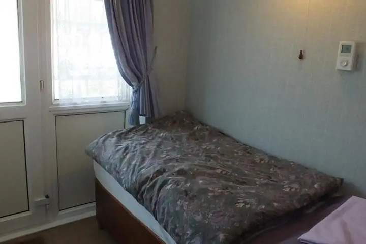 Room 5 of 15