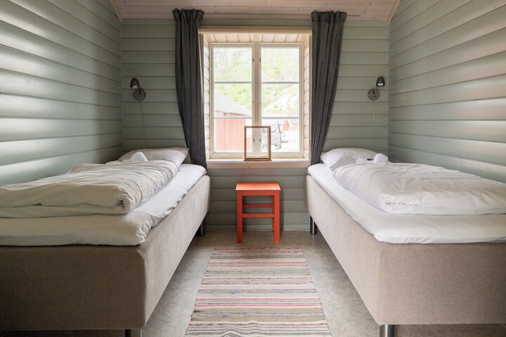 Room 48 of 204