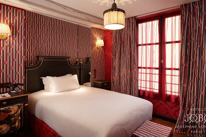 Room 4 of 39