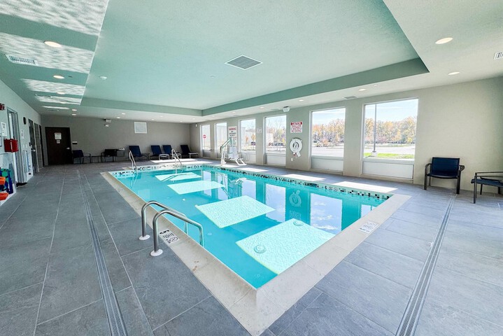 Pool 33 of 43