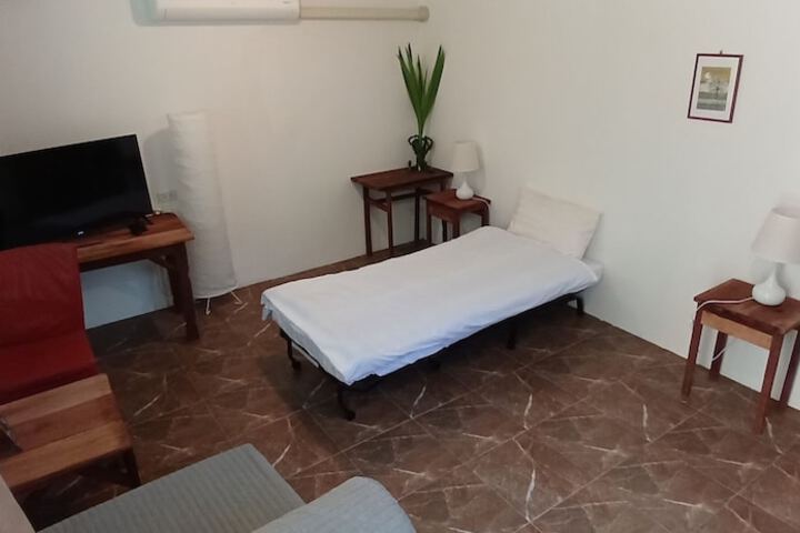 Room 40 of 98
