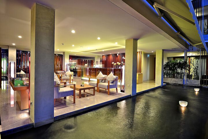 Guest Lobby