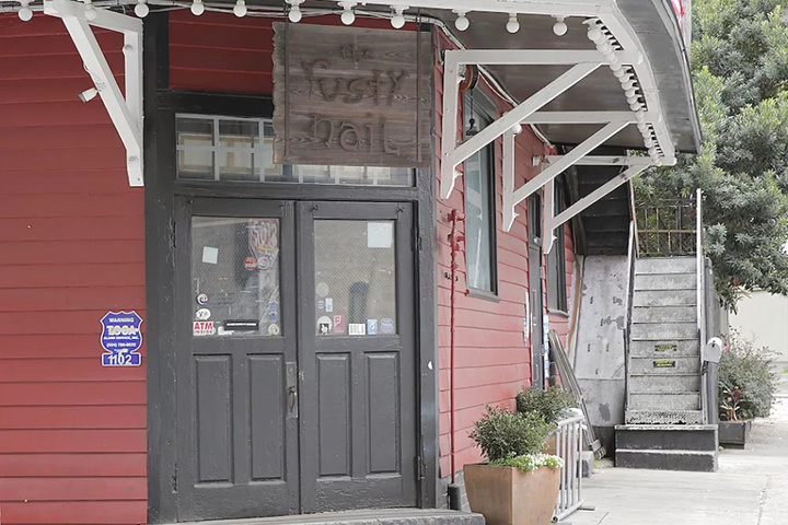Exterior of 2BR in Warehouse District HEART OF NOLA