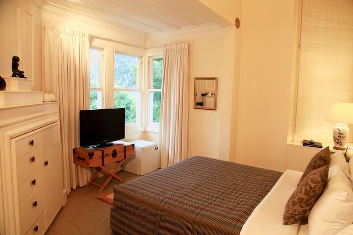 Room 4 of 48