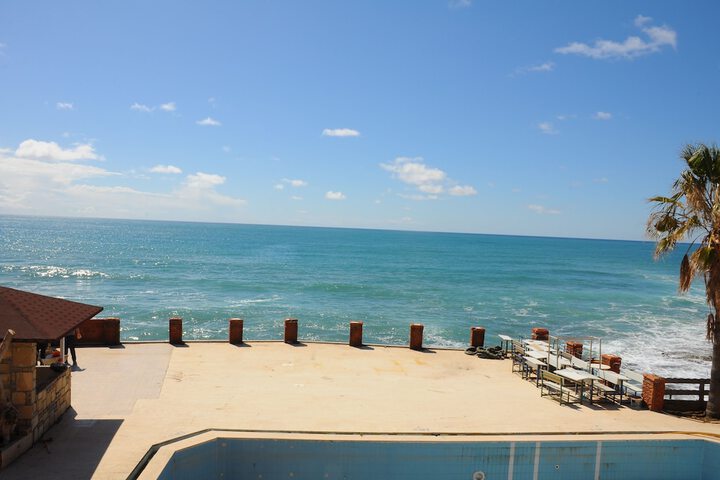 Pool 20 of 57