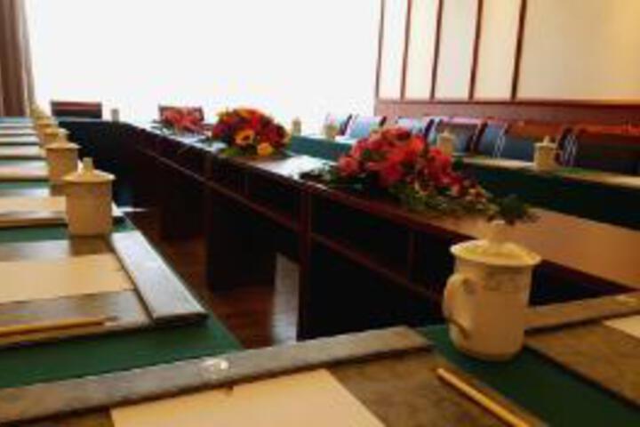 Room 14 of 23