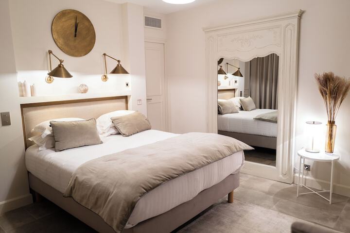 Room 46 of 124