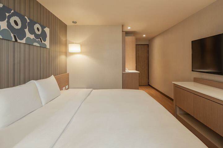 Room 12 of 55