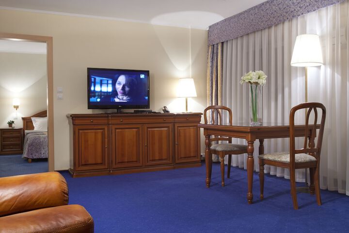 Room 26 of 53
