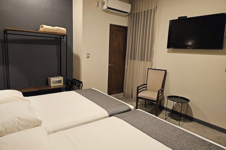 Room 18 of 47