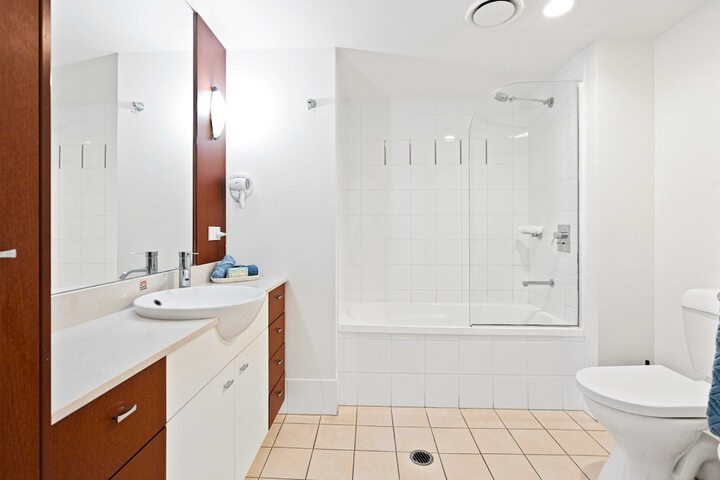 Room 307 of 346