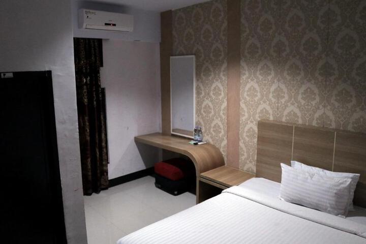 Photo of RedDoorz at Pasangkayu Mamuju Utara