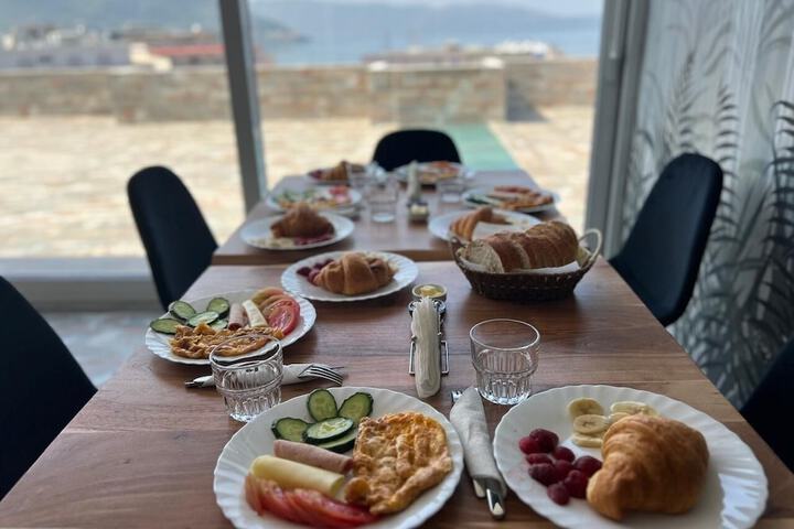 Breakfast/Coffee Service 115 of 120