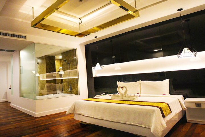 Room 14 of 46