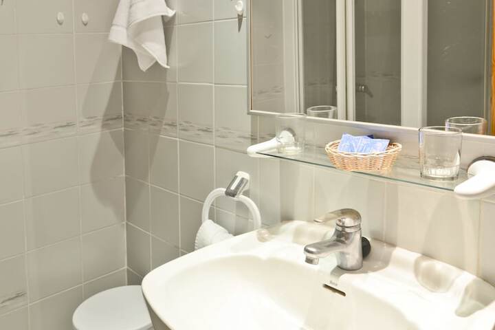 Clean Restrooms