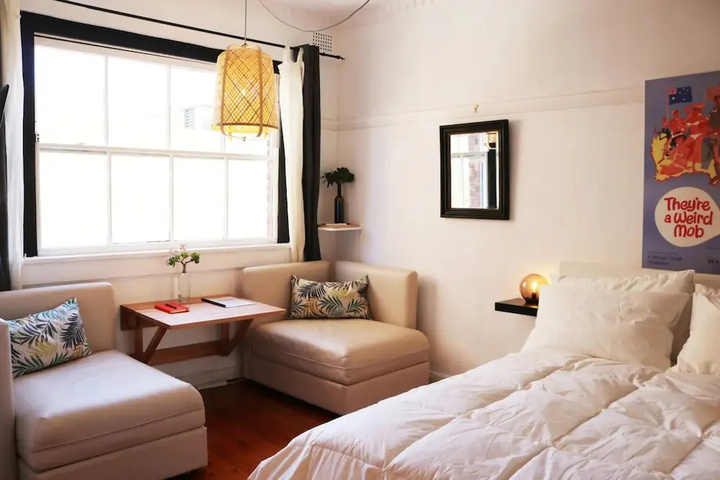 Room 4 of 13