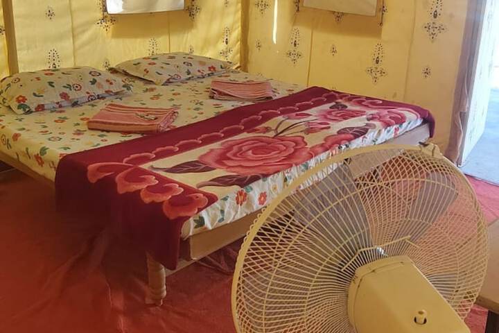 Room 6 of 84