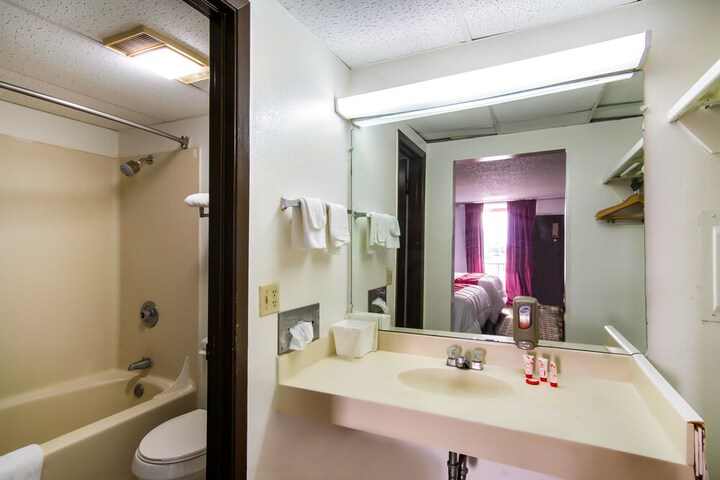 Room 49 of 57