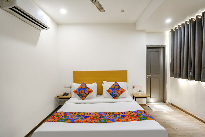 Room 21 of 35