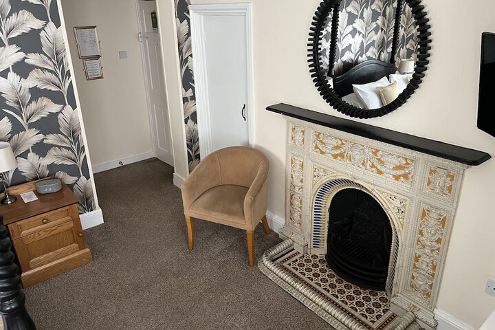 Room 16 of 84