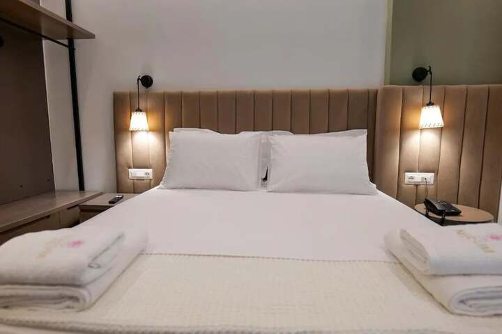 Room 14 of 61