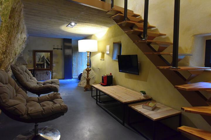 Room 5 of 41