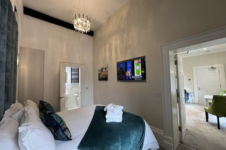 Room 34 of 63