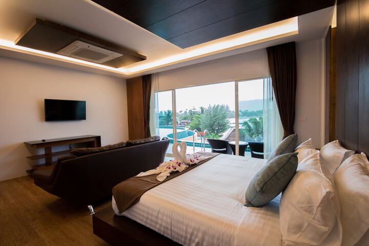 Room 10 of 120