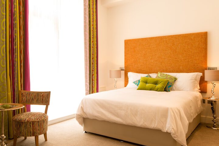 Room 9 of 47