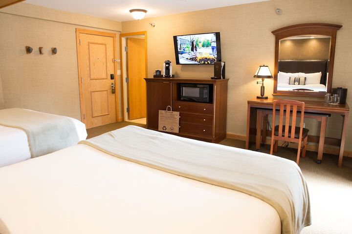 Room 15 of 46