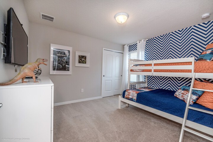 Room 9 of 55