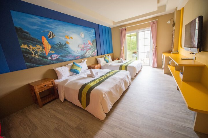 Room 4 of 44