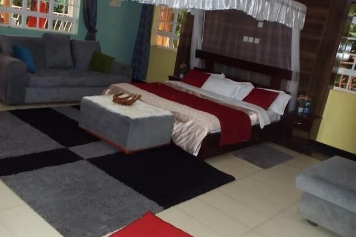 Room 8 of 39
