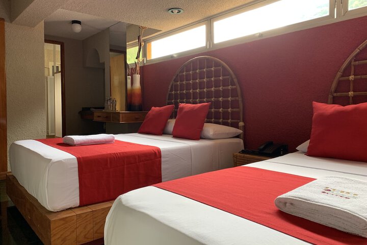Room 11 of 29