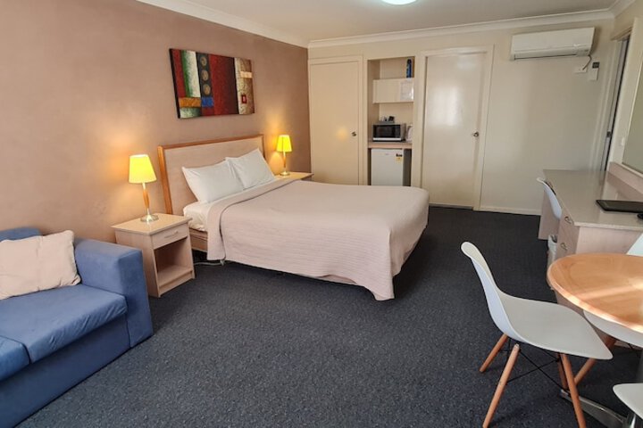 Room 17 of 45