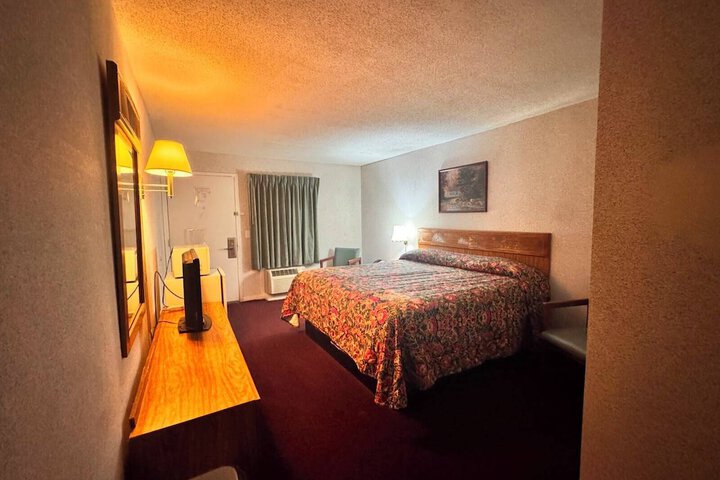 Room 54 of 91