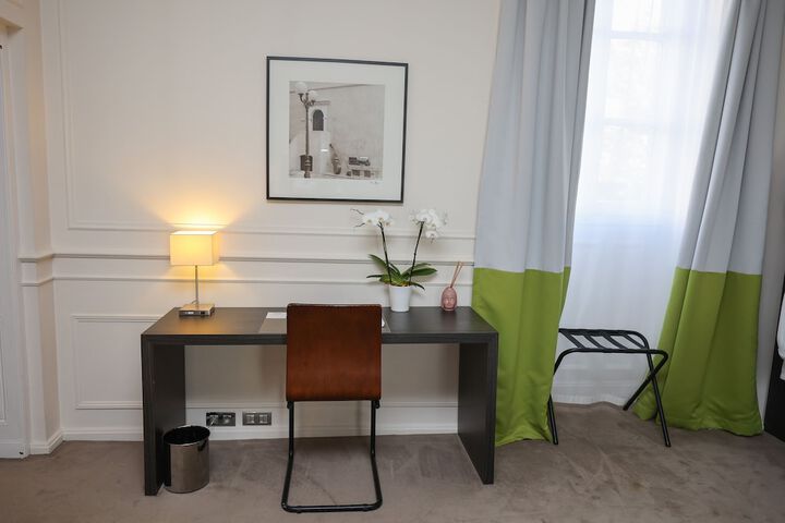 Room 20 of 86
