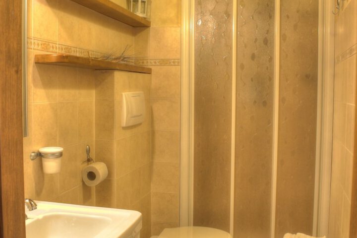 Room 75 of 110