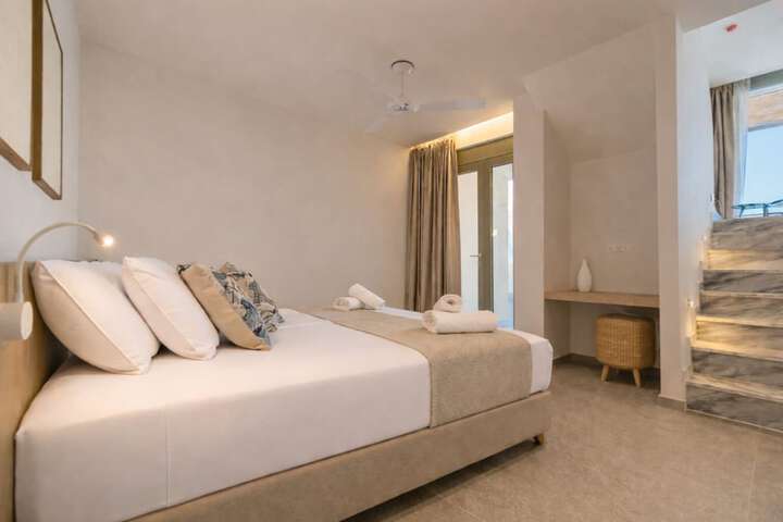 Room 12 of 54