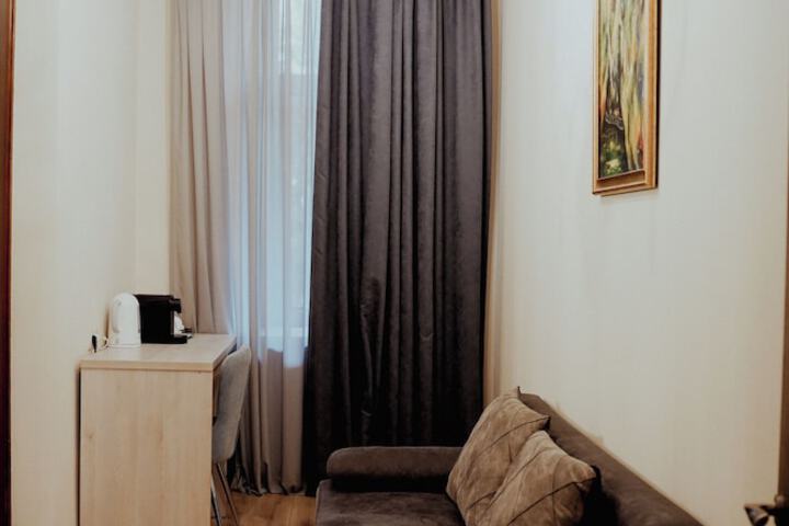 Room 30 of 58