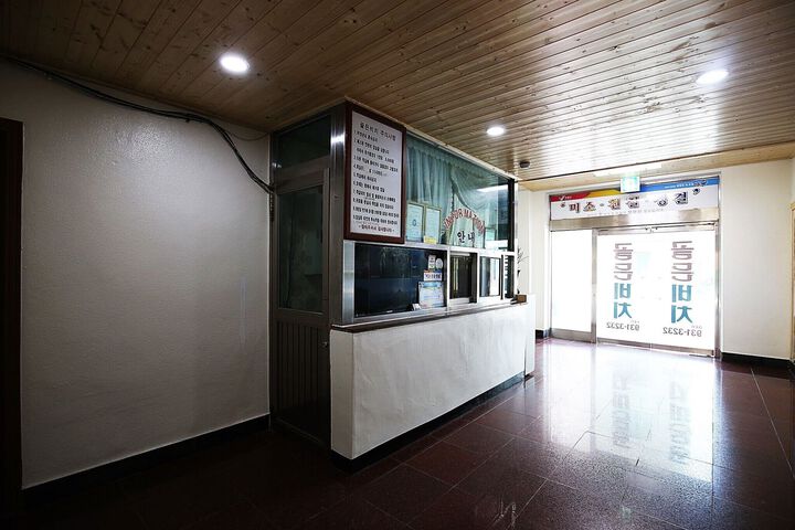 Hotel Interior 10 of 60