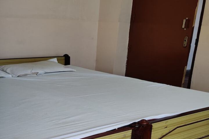 Room 7 of 30