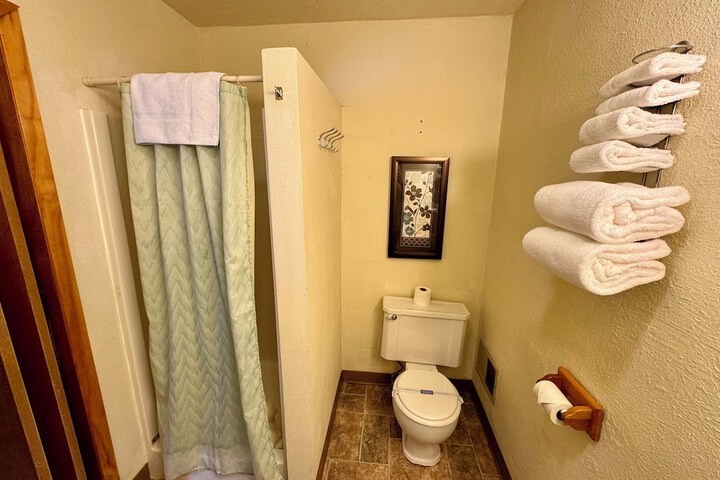 Room 54 of 102
