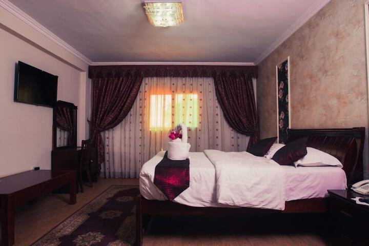 Room 3 of 23