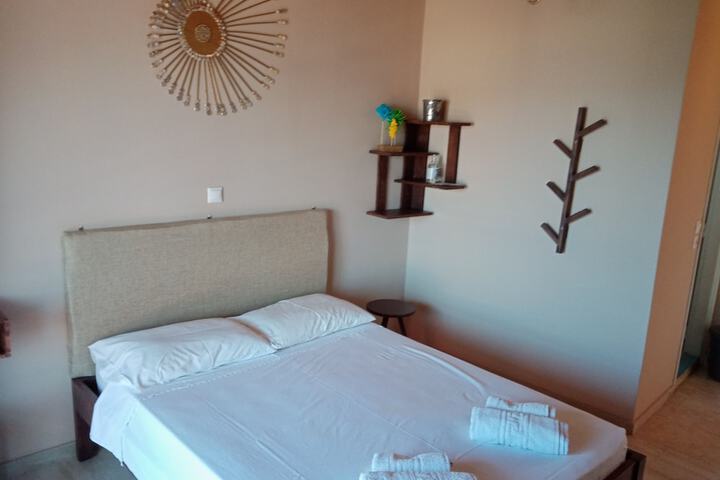 Room 12 of 105