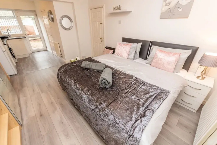 Room 2 of 14