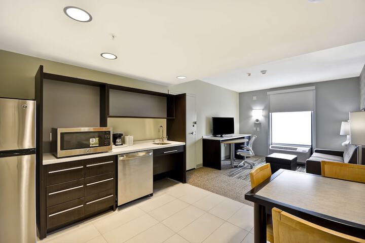 1 King Bed Studio Suite (9 of 14)