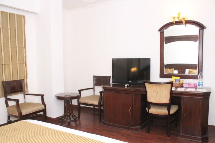 Room 3 of 15