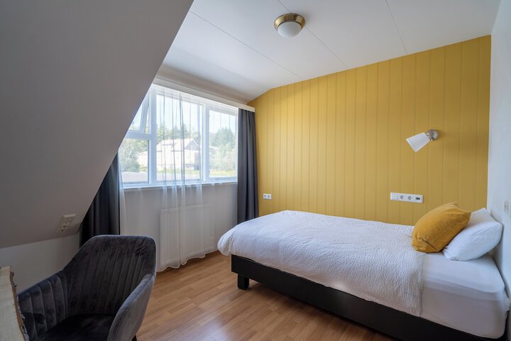 Room 25 of 123
